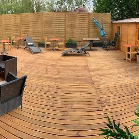 La Romantique Meublée Privée Terrasse Parking Près De Paris Séjour chez l'habitant Corbeil-Essonnes