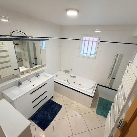 Rum i privatbostad Et Terrasse Parking 20min Orly-45min Paris *